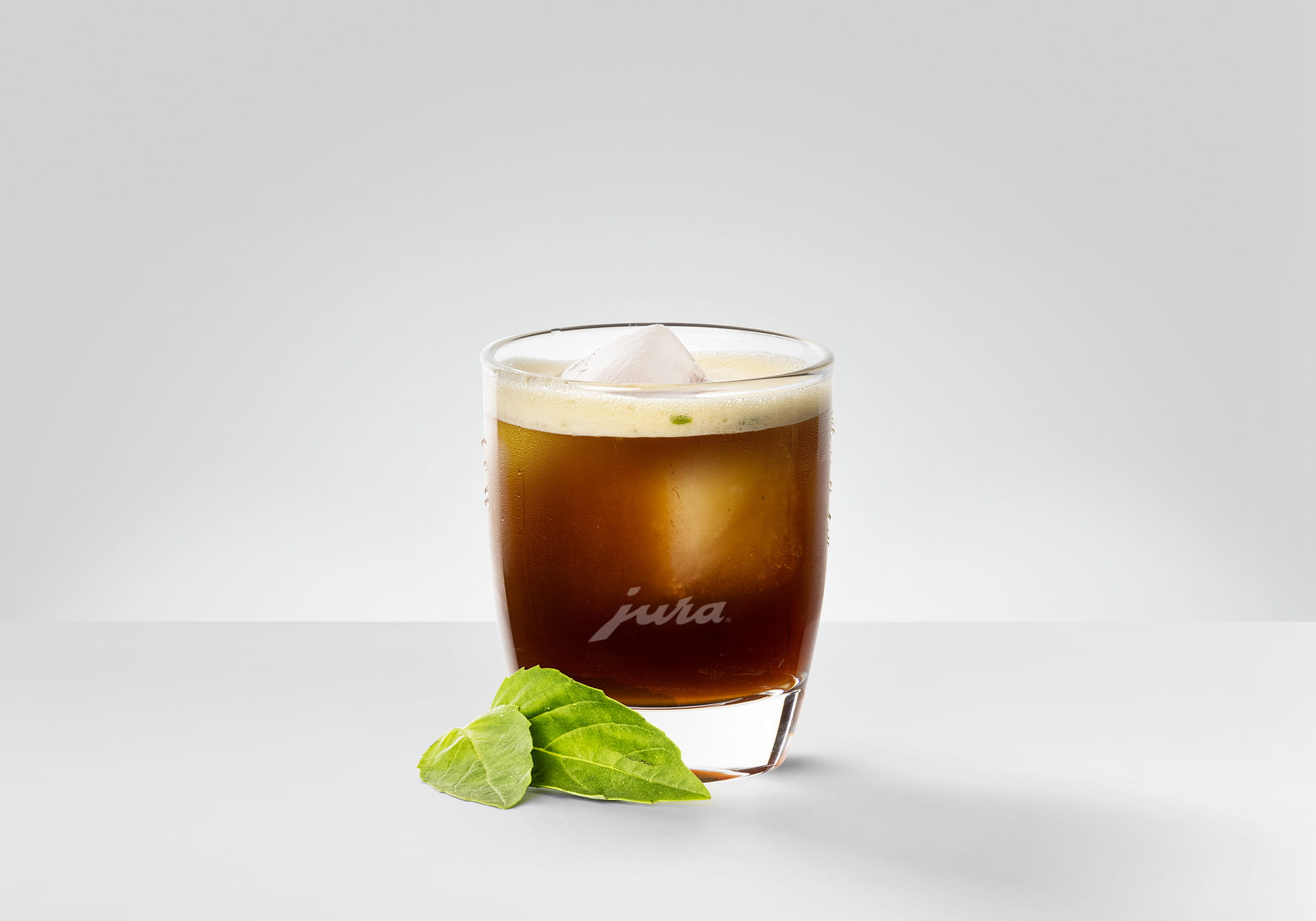 Recipe Cold Brew Basil Spritz JURA Coffee Machines